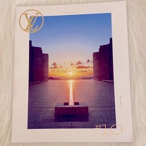 💯 Authentic Louis Vuitton Magazine “The Book #10”